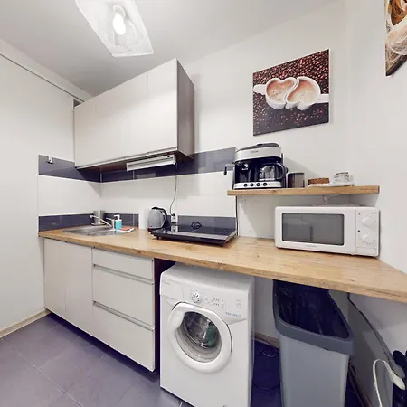 Greenlight Center Jana Pawla Ii Varsó