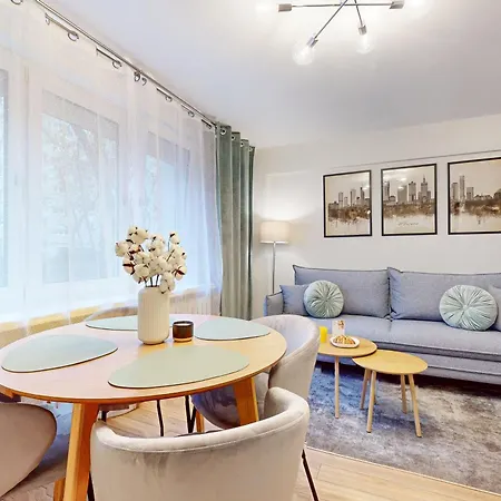 Greenlight Center Jana Pawla Ii Apartman *